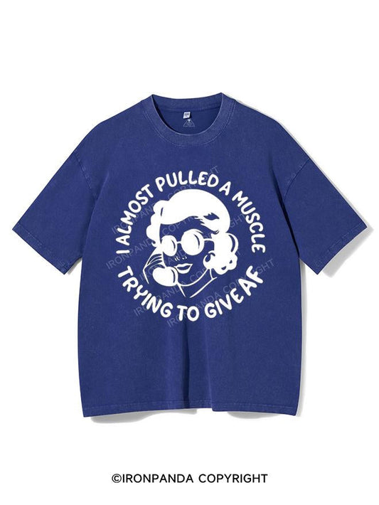 I ALMOST PULLED A MUSCLE TRYING TO GIVE AF VINTAGE GYM SHIRT