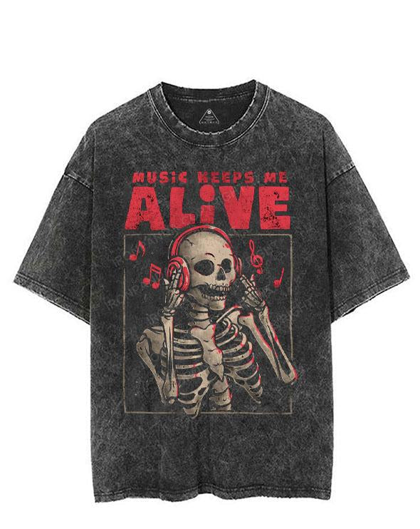 MUSIC KEEPS ME ALIVE VINTAGE GYM SHIRT