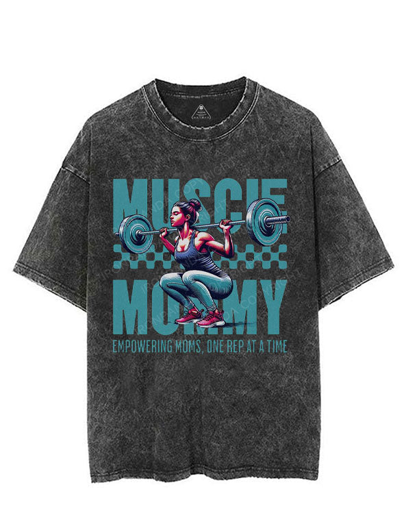 MUSCLE Mom  EMPOWERING MOMS ONE REP AT A TIME VINTAGE GYM SHIRT