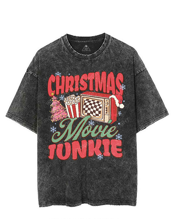 CHRISTMAS MOVIE JUNKIE VINTAGE GYM SHIRT